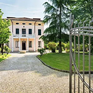 B&B Villa Romano Bed & Breakfast